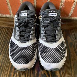 EUC Men’s Brooks Revel running shoe